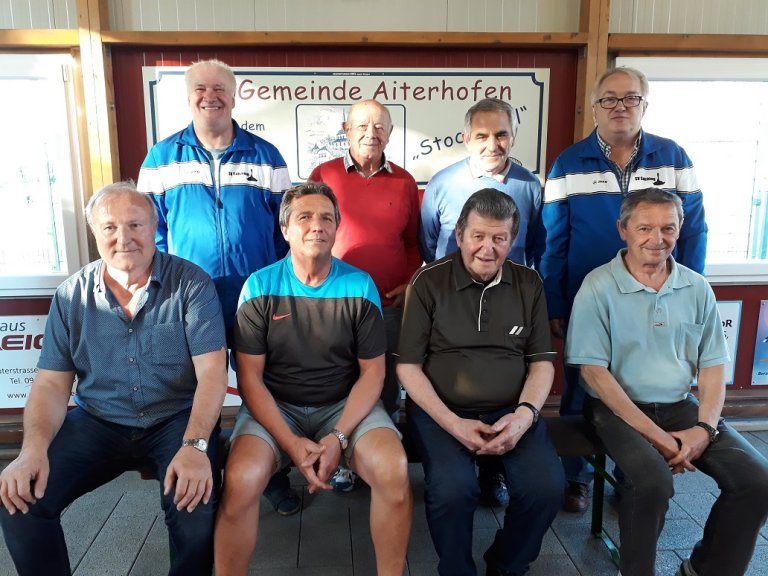 Gruppenfoto beim ILE - Gäuboden Senioren Eisstockturnier