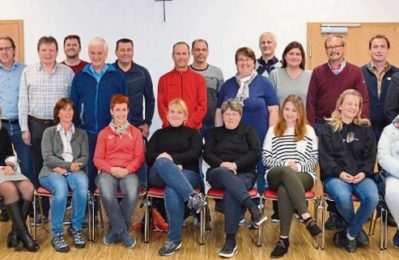 Grupenfoto mit den Verantwortlichen des Ferienprogramms